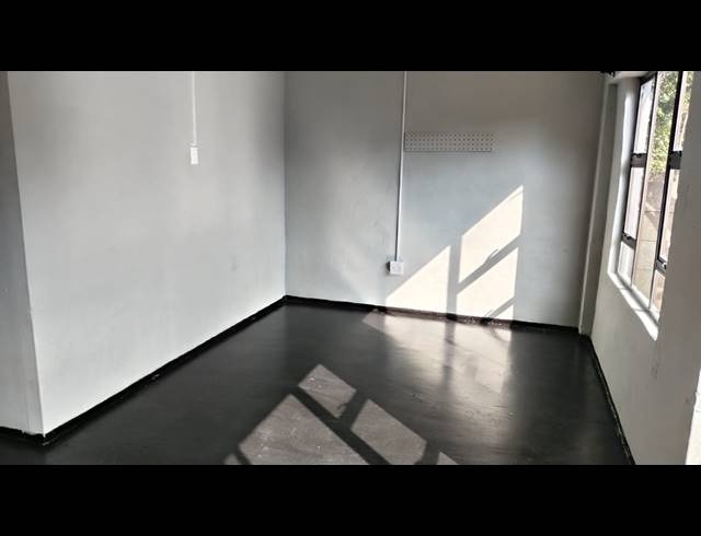 4 BEDROOM HOUSE FOR SALE IN BLUFF